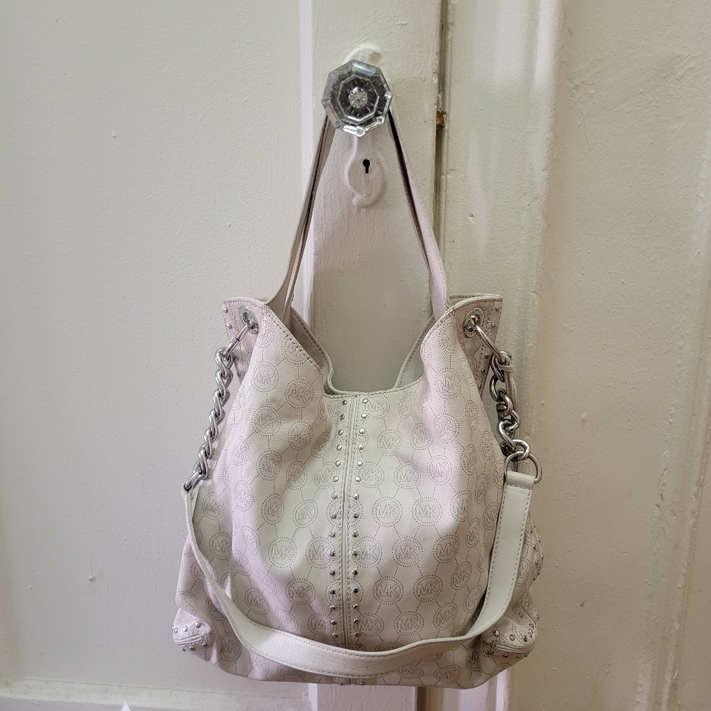 Michael Kors Astor Large Studded Hobo Bag EUC‎ Quiet Luxury Minimalist